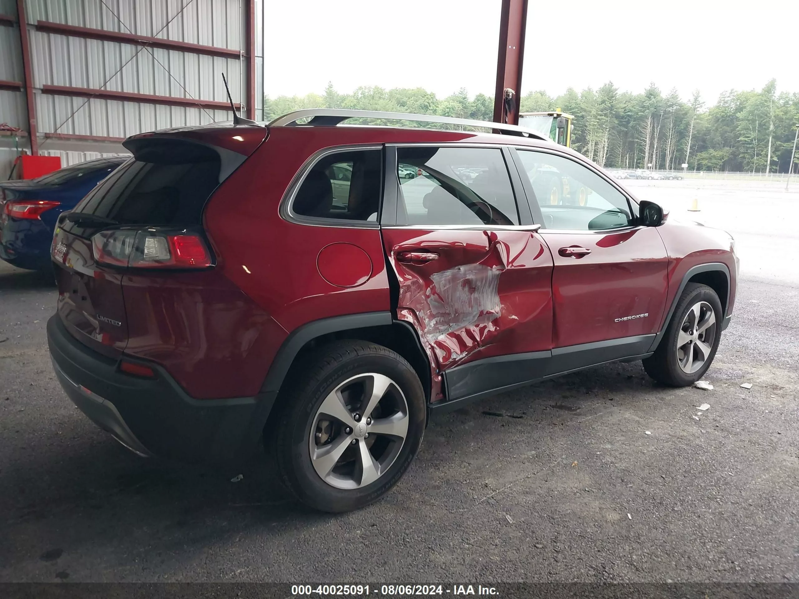 Jeep Cherokee Image 4